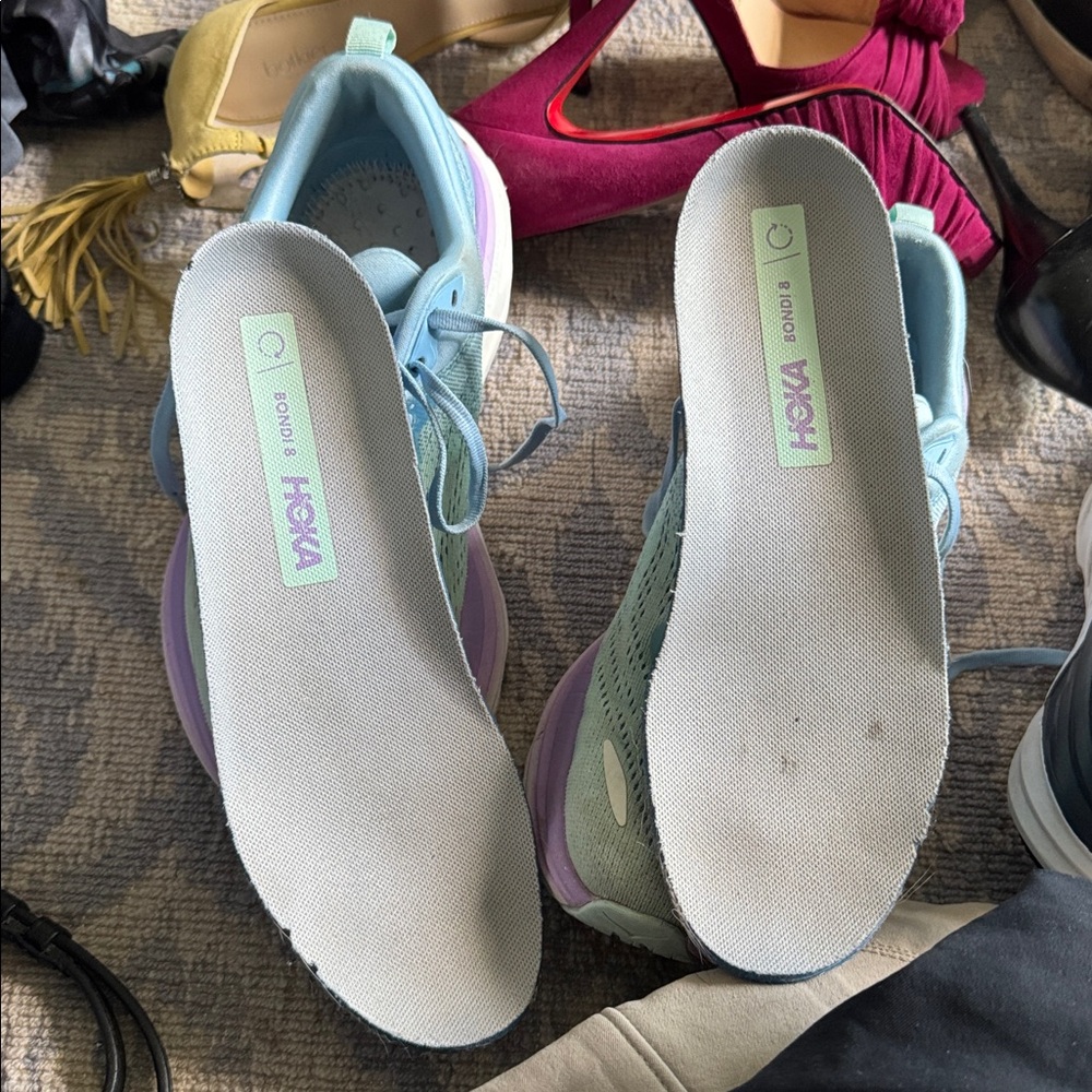 Women’s Hoka Bondi 8 Light Blue & Lavender Gradient Running Sneakers. Sz 6.5 - Picture 9 of 9